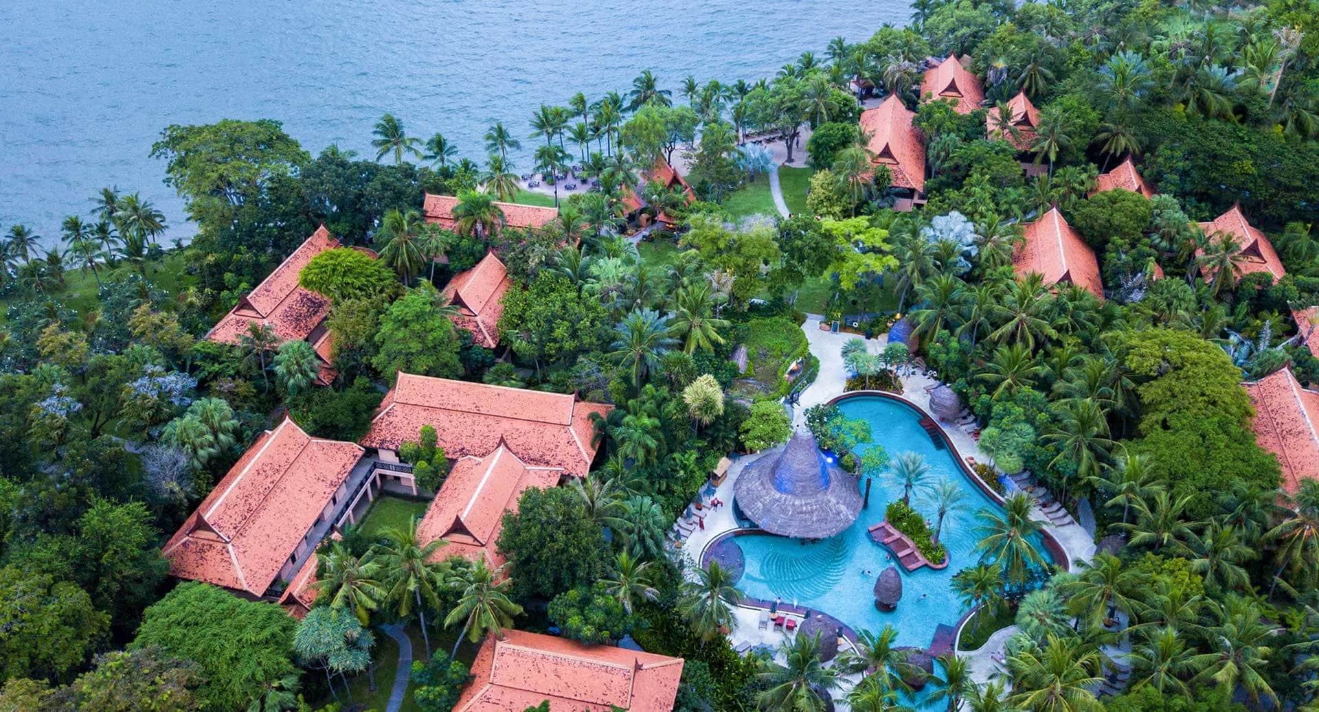 Anantara Hua Hin Resort – femstjernet strandresort med pools og tropisk have