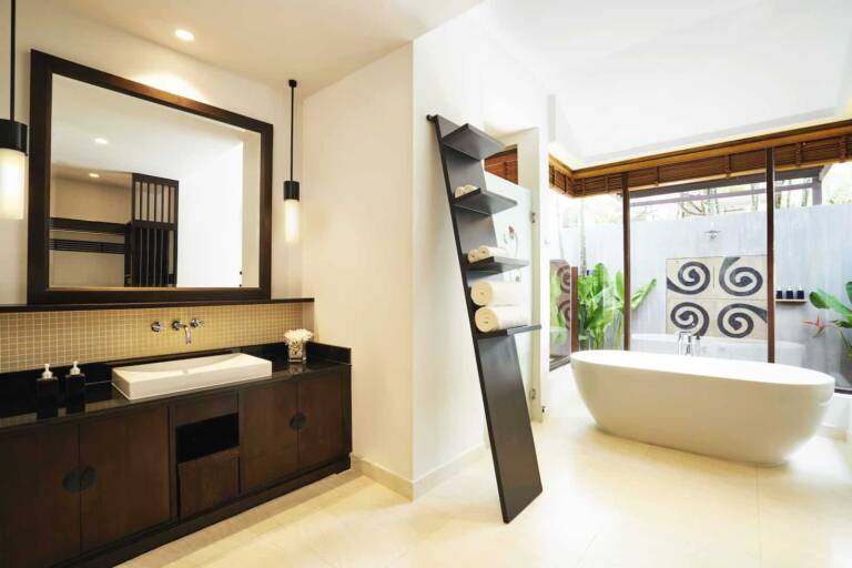 Room-Pool-Villa-Bathroom-s