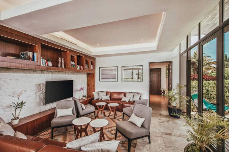 LONG-BEACH-DEPARTURE-LOUNGE_-copy_1-