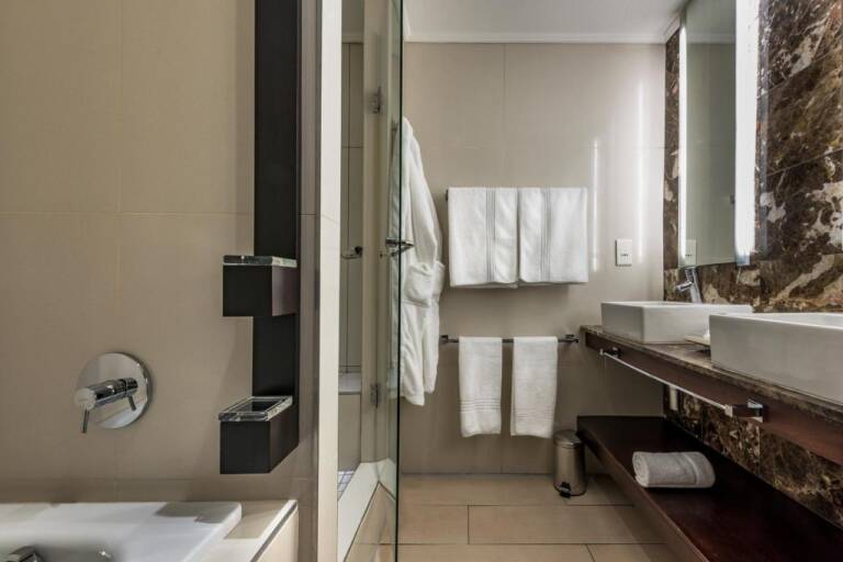 victoria-alfred-hotel-by-newmark_17223809613