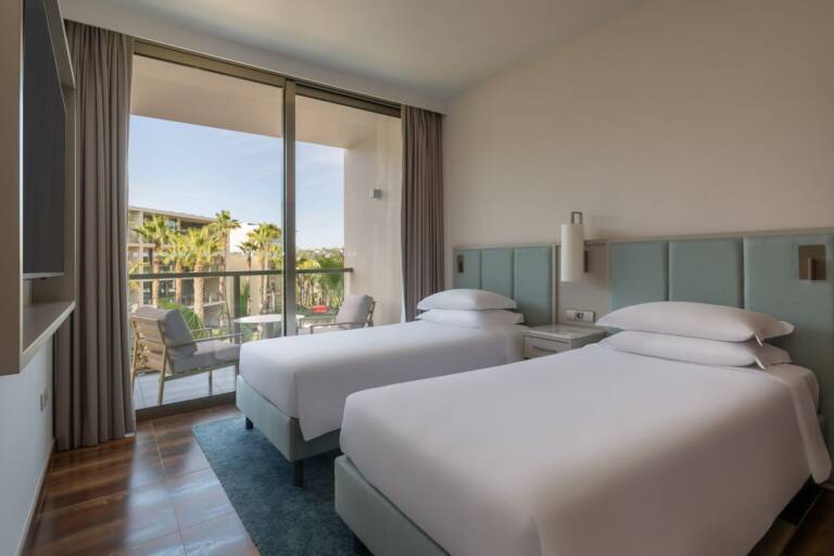 mc-faopv-bedroom-22275-21057_Classic-Hor